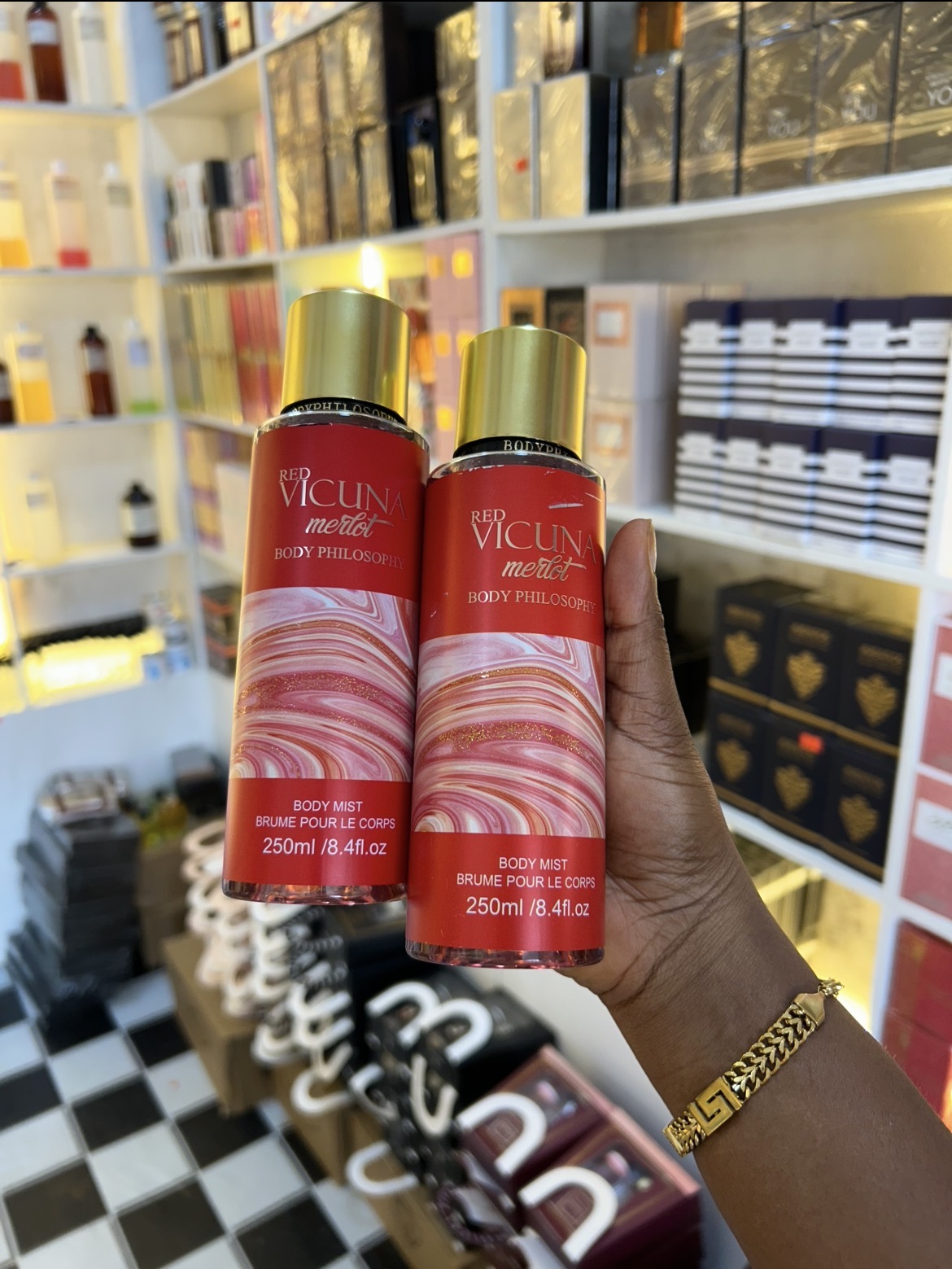 BODY PHILOSOPHY RED VACUNA BODY MIST