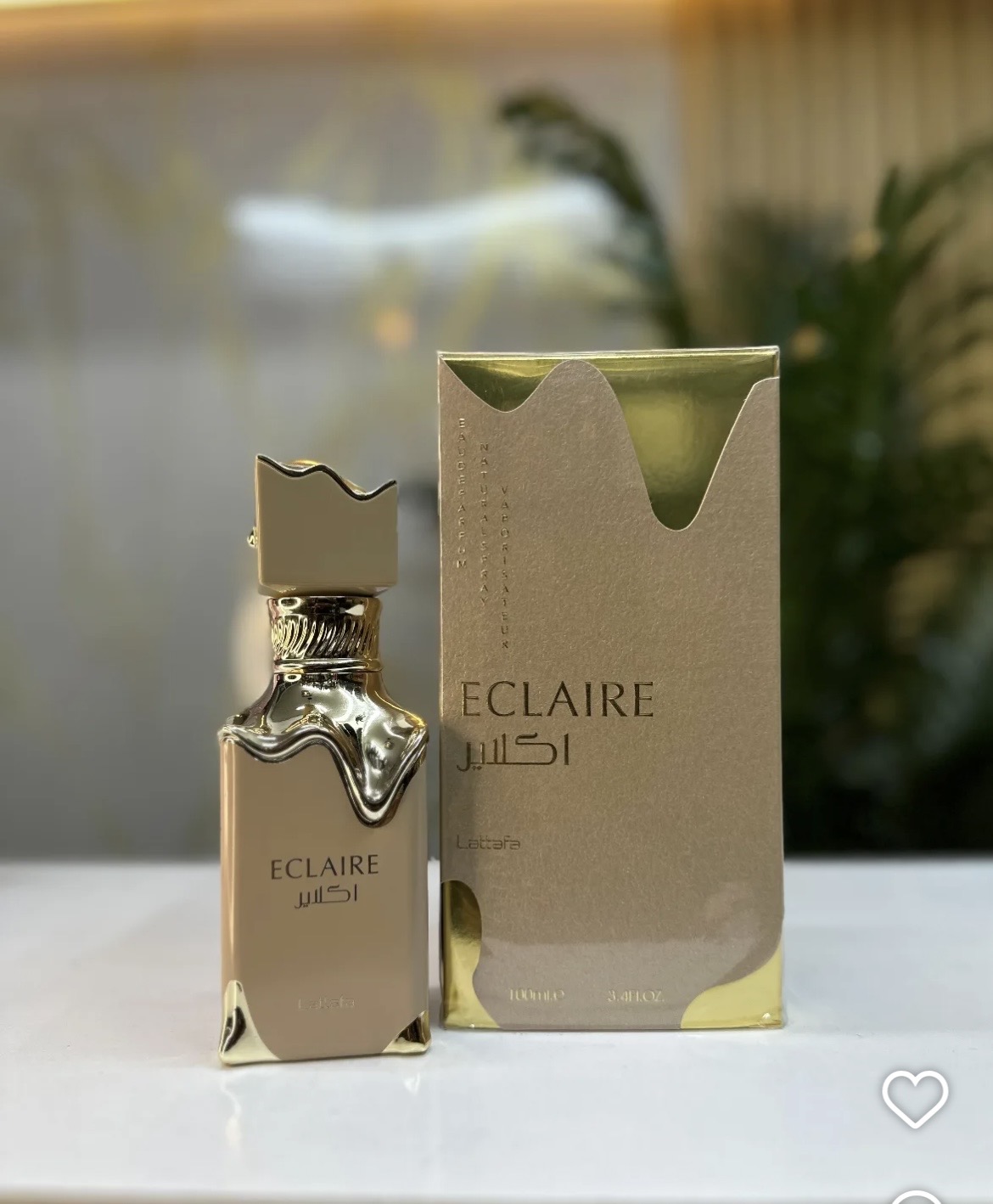 Clive Doris ECLAIRE